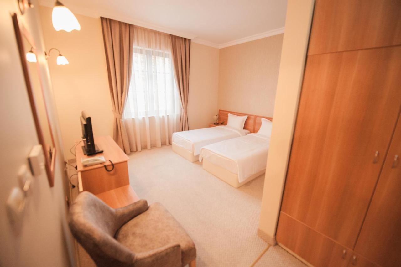 Hotel Central Свиленград Екстериор снимка